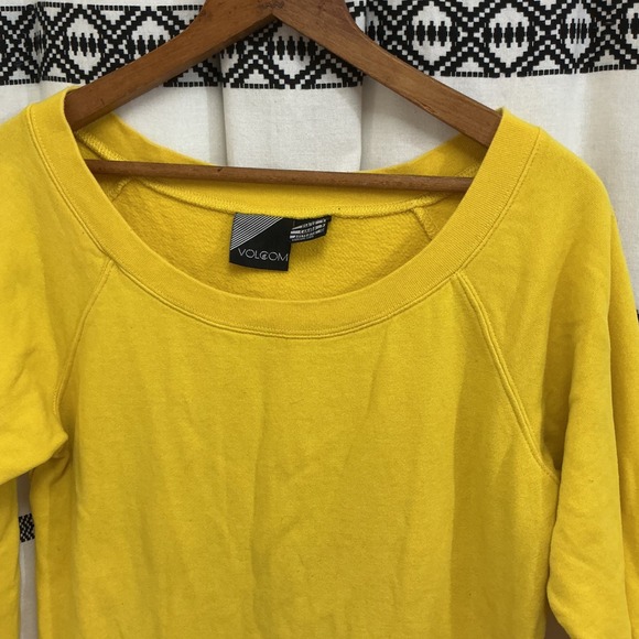 Volcom Yellow Raglan Crew Neck Pullover Sweatshirt Women's Small‎ Y2K - Picture 2 of 6